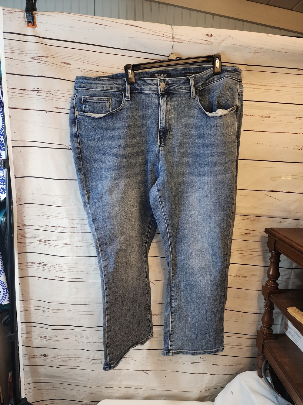 Women’s Judy Blues Light Wash Blue Jeans Cropped Bootcut
